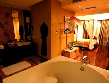 西安长安养生会所的黄昏恋：当爱情遇上八十岁